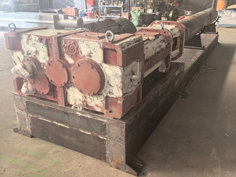 उत्पादनमा प्लास्टिकको फिलिम अपशिष्ट पुन: प्रयोग गर्नका लागि उच्च दक्षता समानान्तर ट्विन-स्क्रू एक्स्ट्रुडर