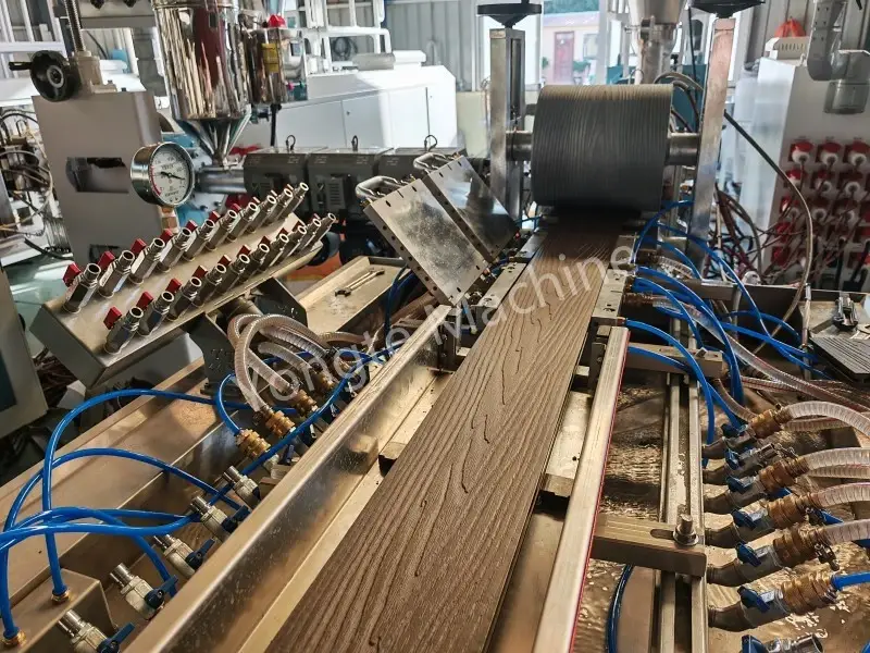 Yongte WPC Co-extrusion Machine