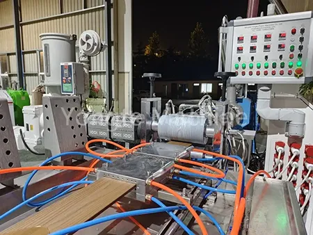 WPC फेंस बनाउने मेसिन